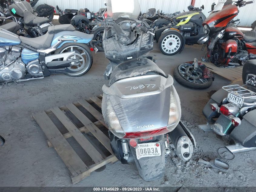 2007 HONDA FSC600 D JH2PF01197K500927