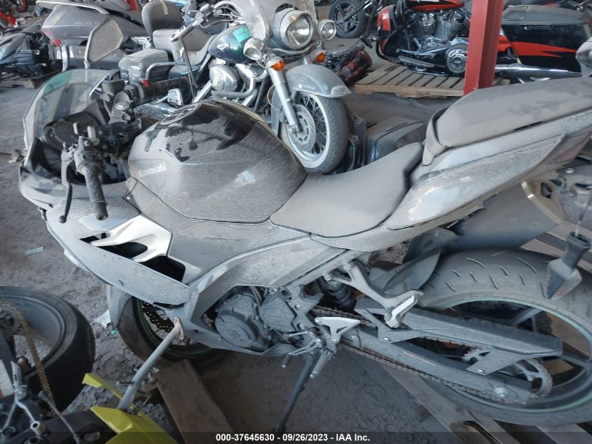 2022 KAWASAKI EX400 JKAEXKH17NDAH5622