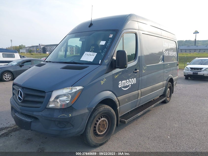 VIN WD3PE7CD4JP647852 2018 MERCEDES-BENZ SPRINTER CARGO VAN