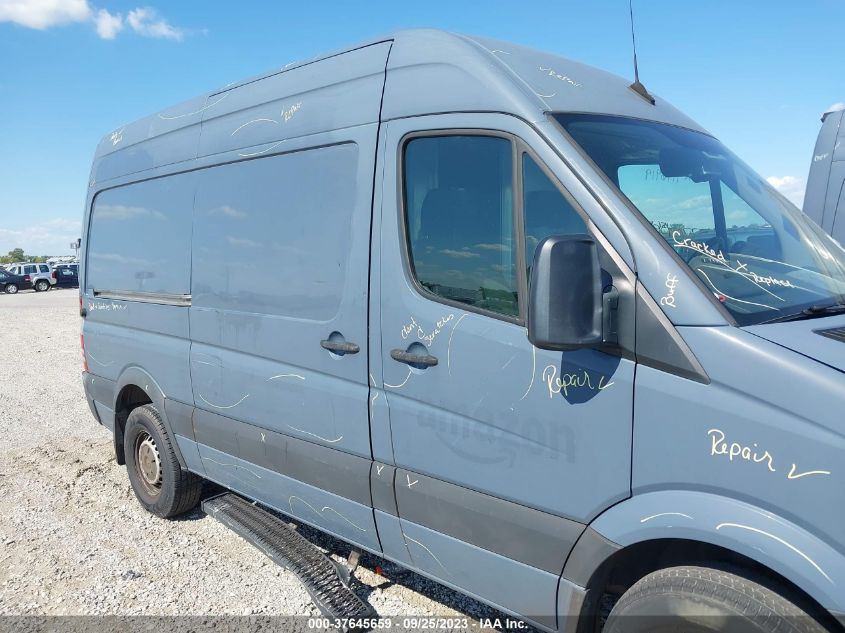 2018 MERCEDES-BENZ SPRINTER CARGO VAN - WD3PE7CD4JP647852