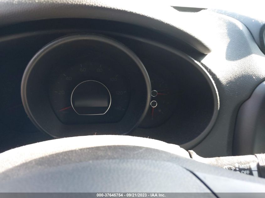 2015 KIA SOUL + - KNDJP3A51F7811642