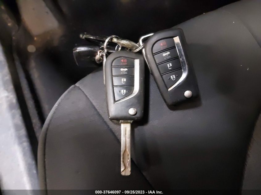 2020 TOYOTA CAMRY LE - 4T1C11AK4LU943291