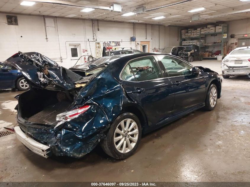 2020 TOYOTA CAMRY LE - 4T1C11AK4LU943291