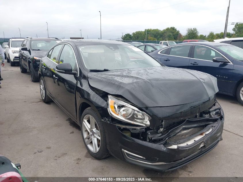 2014 VOLVO S60 T5 - YV1612FS1E2290816