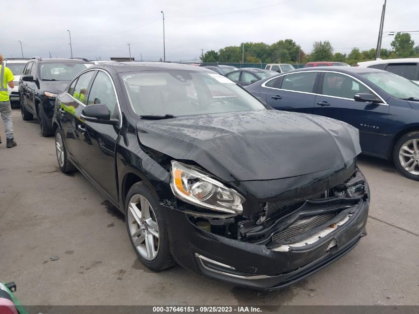 2014 VOLVO S60 T5 - YV1612FS1E2290816