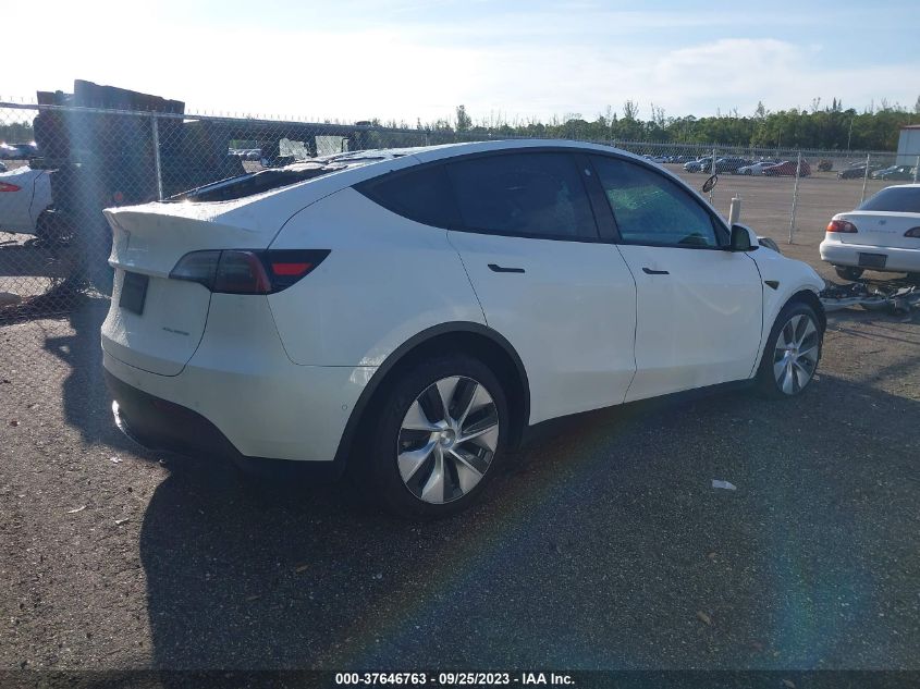 5YJYGDEE6MF195832 Tesla Model Y   4