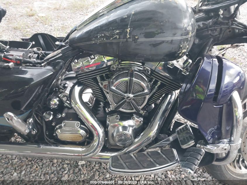 2011 HARLEY-DAVIDSON FLHRC 1HD1FRM15BB669302