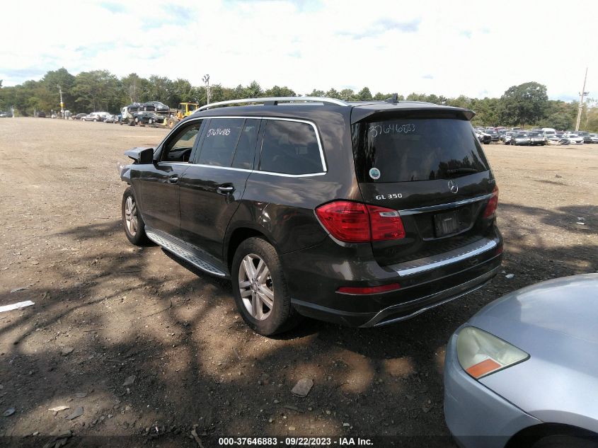 2015 MERCEDES-BENZ GL-CLASS GL 350 BLUETEC 4JGDF2EE9FA608372