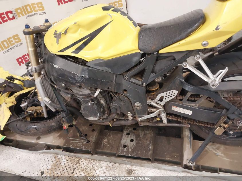 2004 SUZUKI GSX-R600 K - JS1GN7CA742100940