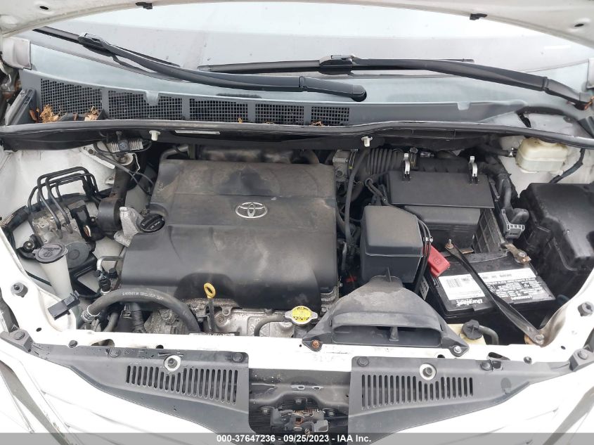2014 TOYOTA SIENNA LTD/XLE - 5TDDK3DC7ES092651