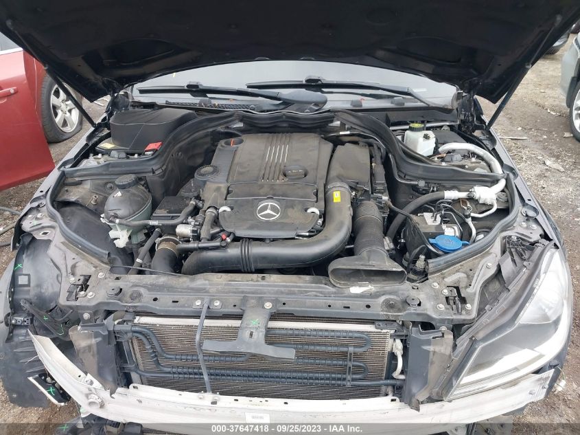 2014 MERCEDES-BENZ C 250 SPORT/LUXURY WDDGF4HB5EA954325