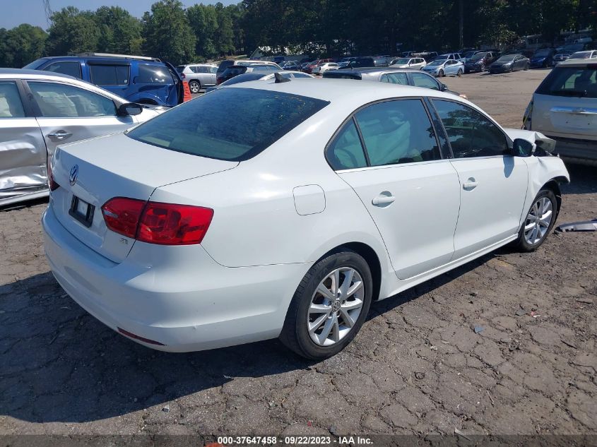 2014 VOLKSWAGEN JETTA SEDAN SE W/CONNECTIVITY/SUNROOF - 3VWD07AJXEM433554