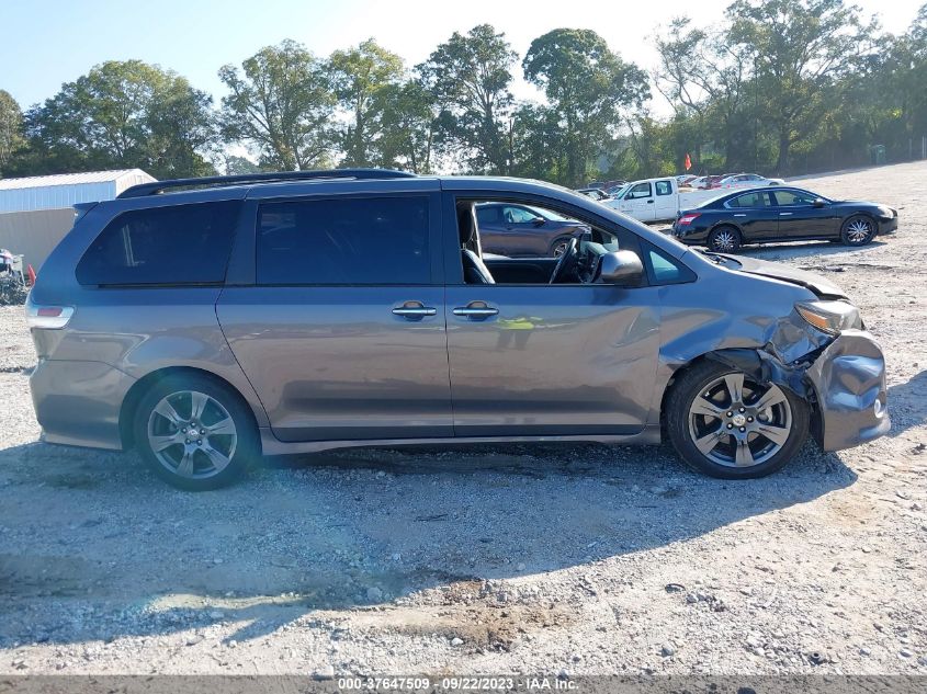 2017 TOYOTA SIENNA SE - 5TDXZ3DC3HS893901