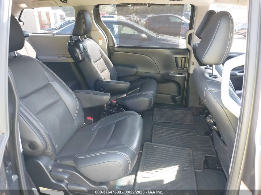 2017 TOYOTA SIENNA SE - 5TDXZ3DC3HS893901