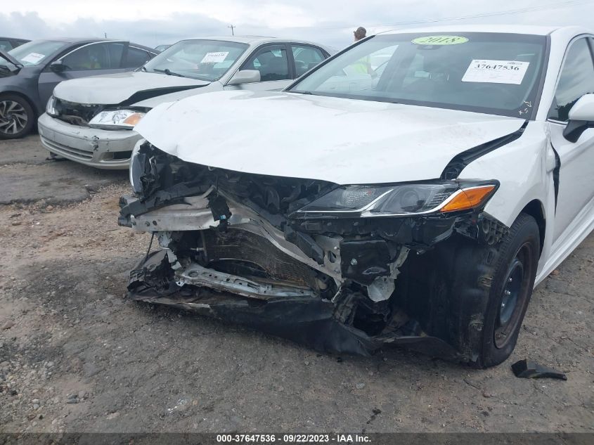 2018 TOYOTA CAMRY SE - 4T1B11HK2JU078092