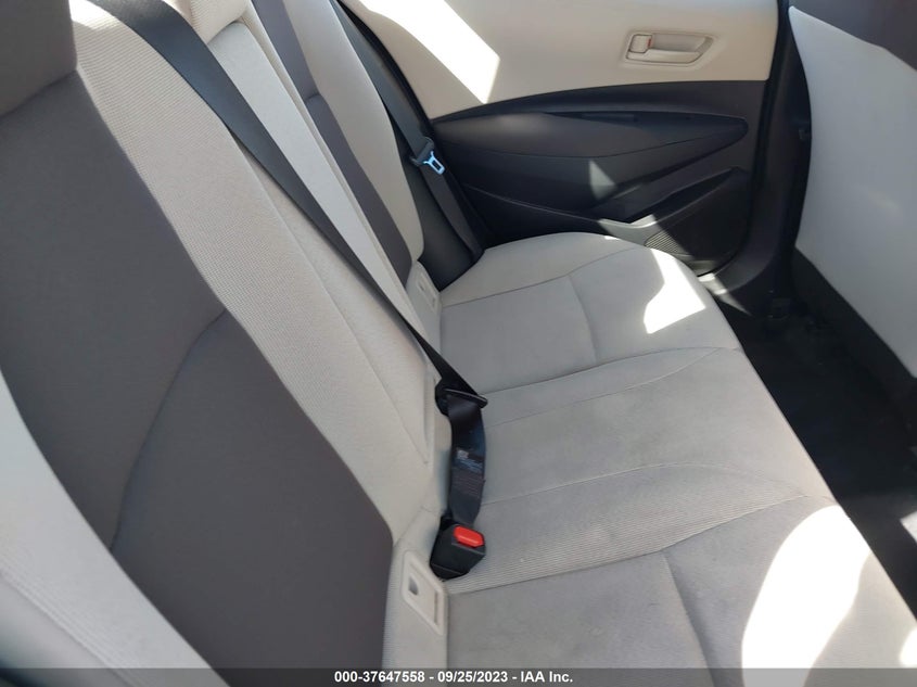 VIN 5YFEPMAE2NP303183 2022 TOYOTA COROLLA LE
