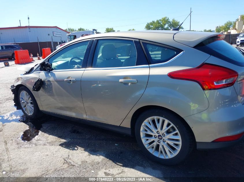 2016 FORD FOCUS TITANIUM - 1FADP3N24GL321031