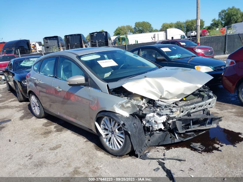 2016 FORD FOCUS TITANIUM - 1FADP3N24GL321031