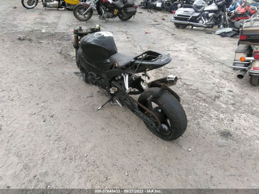 2006 SUZUKI GSX-R1000 - JS1GT76A462105632