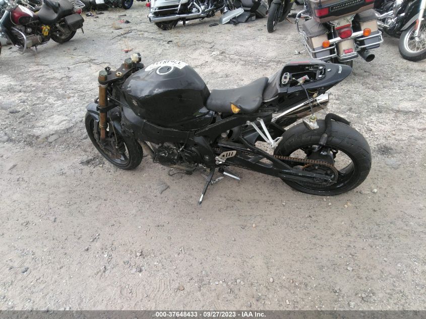 2006 SUZUKI GSX-R1000 - JS1GT76A462105632