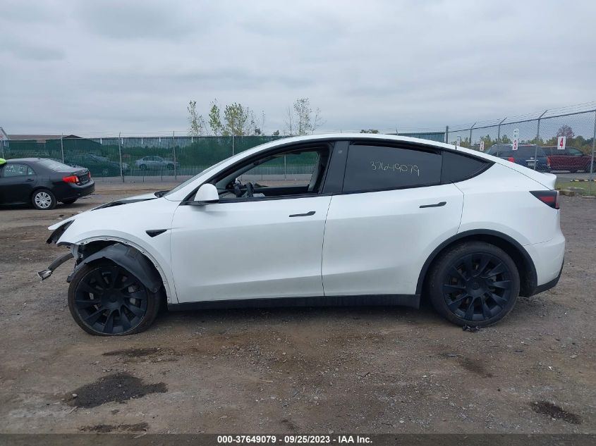 5YJYGDEE1LF012724 Tesla Model Y LONG RANGE 14