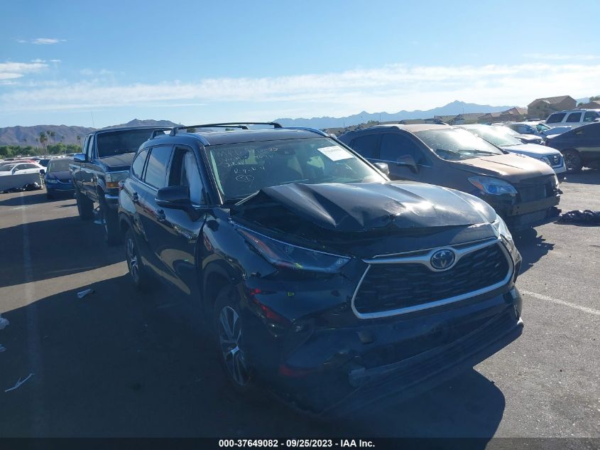 2021 TOYOTA HIGHLANDER HYBRID XLE - 5TDGARAHXMS509648