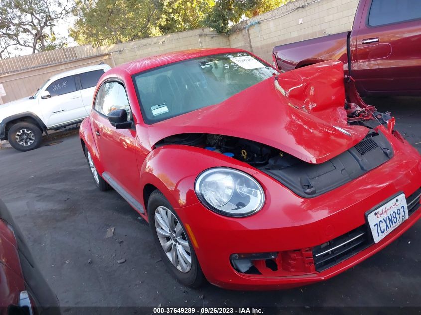 2015 VOLKSWAGEN BEETLE COUPE 1.8T FLEET EDITION - 3VWF17AT2FM631229