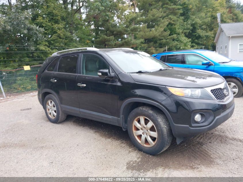 2013 KIA SORENTO LX - 5XYKT3A60DG417297