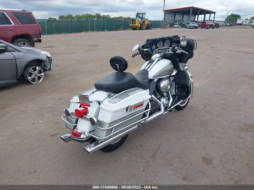 2009 HARLEY-DAVIDSON FLHTCU - 1HD1FC4129Y647228
