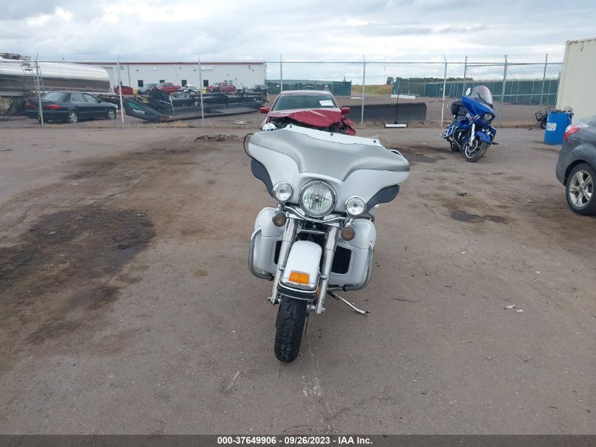2009 HARLEY-DAVIDSON FLHTCU - 1HD1FC4129Y647228