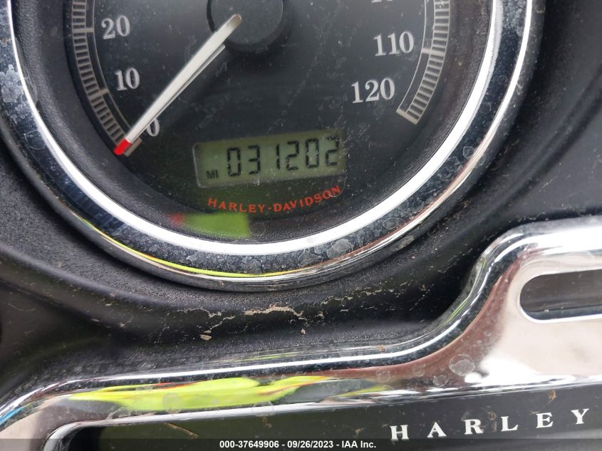 2009 HARLEY-DAVIDSON FLHTCU - 1HD1FC4129Y647228