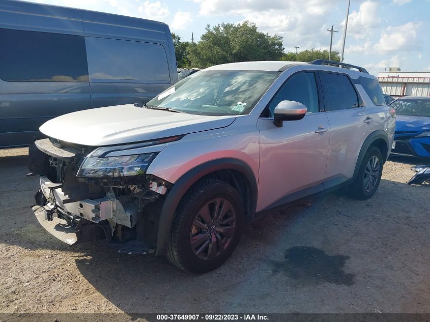 5N1DR3BA3NC213931 Nissan Pathfinder SV 2