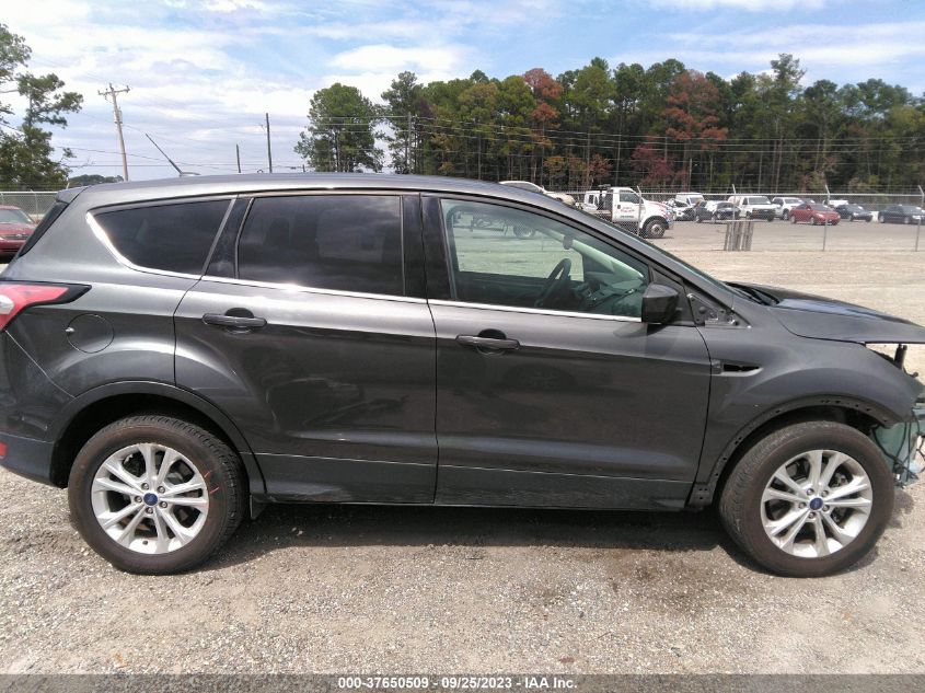 2017 FORD ESCAPE SE - 1FMCU9G94HUC52991