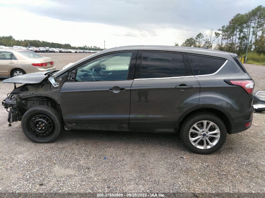 2017 FORD ESCAPE SE - 1FMCU9G94HUC52991