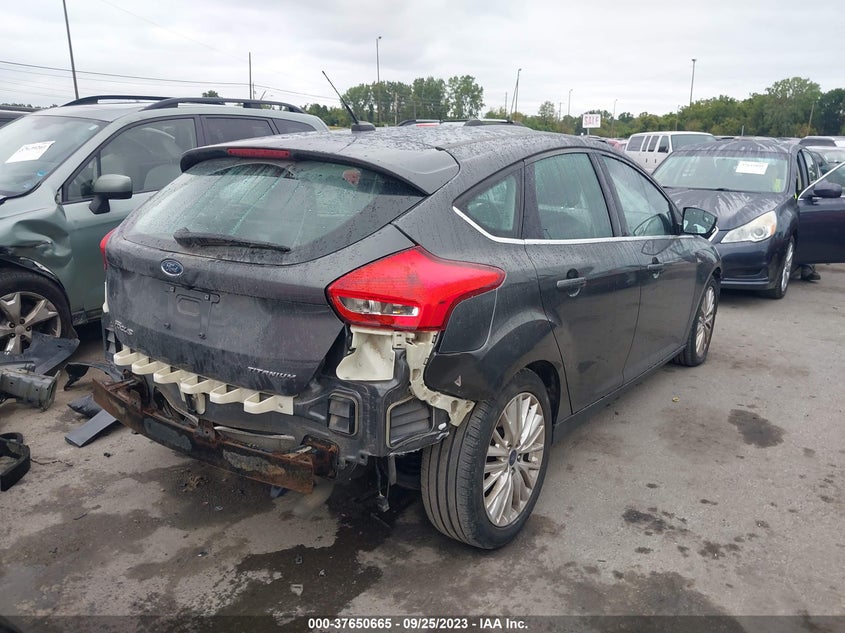 VIN 1FADP3N26JL232116 2018 FORD FOCUS TITANIUM