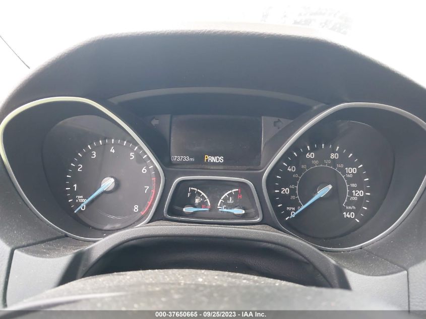 VIN 1FADP3N26JL232116 2018 FORD FOCUS TITANIUM