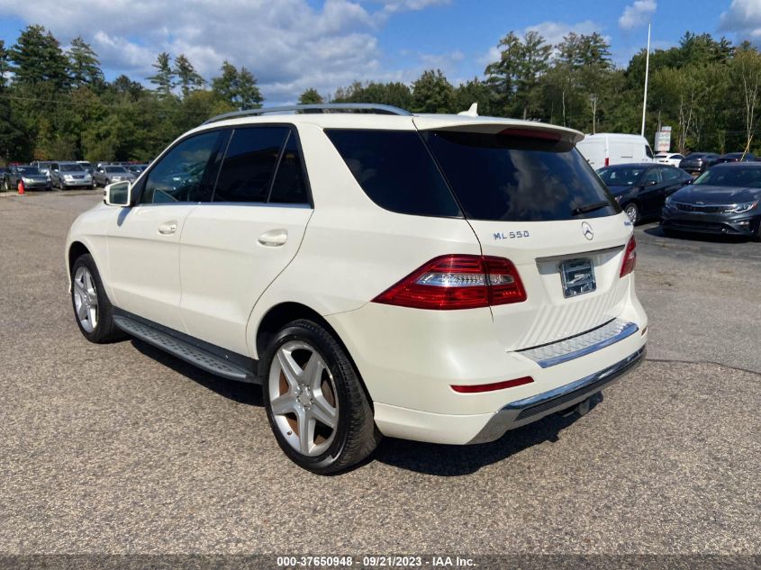 2014 MERCEDES-BENZ M-CLASS ML 550 4JGDA7DB2EA290810