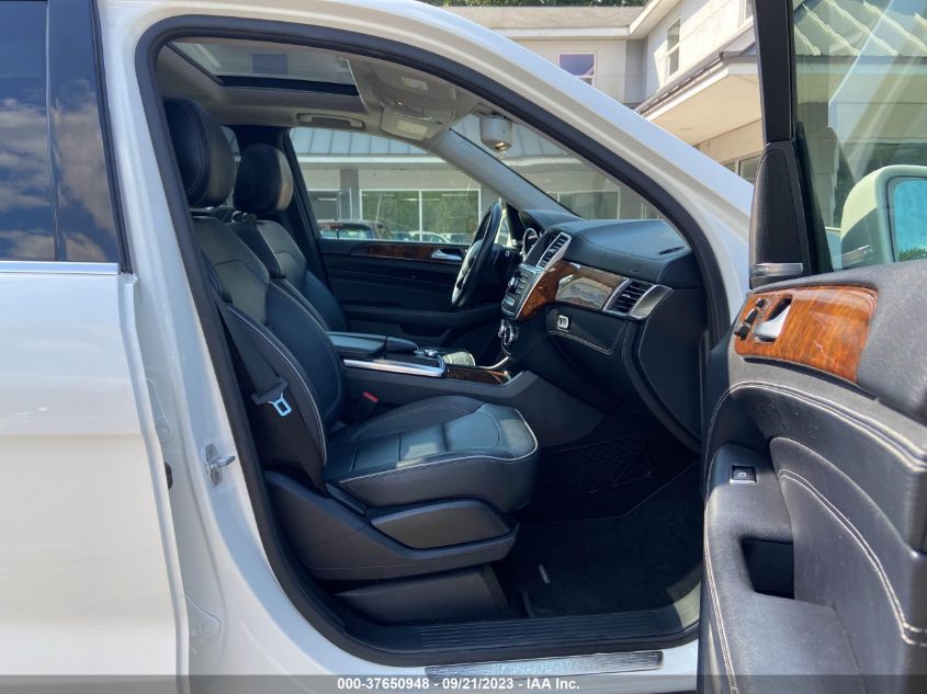 2014 MERCEDES-BENZ M-CLASS ML 550 4JGDA7DB2EA290810