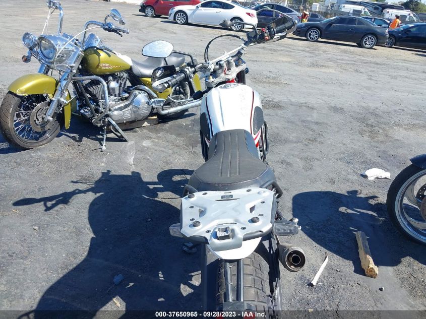 2019 DUCATI SCRAMBLER DESERT SLED ML0KAFPMXKT001434
