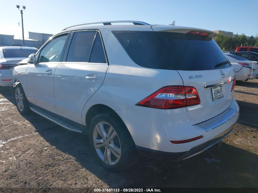 2015 MERCEDES-BENZ M-CLASS ML 350 4JGDA5HB1FA560867