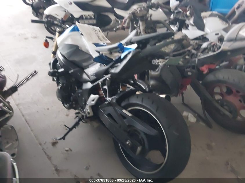 2015 SUZUKI GSX-S750 JS1GR7NA6F2102084