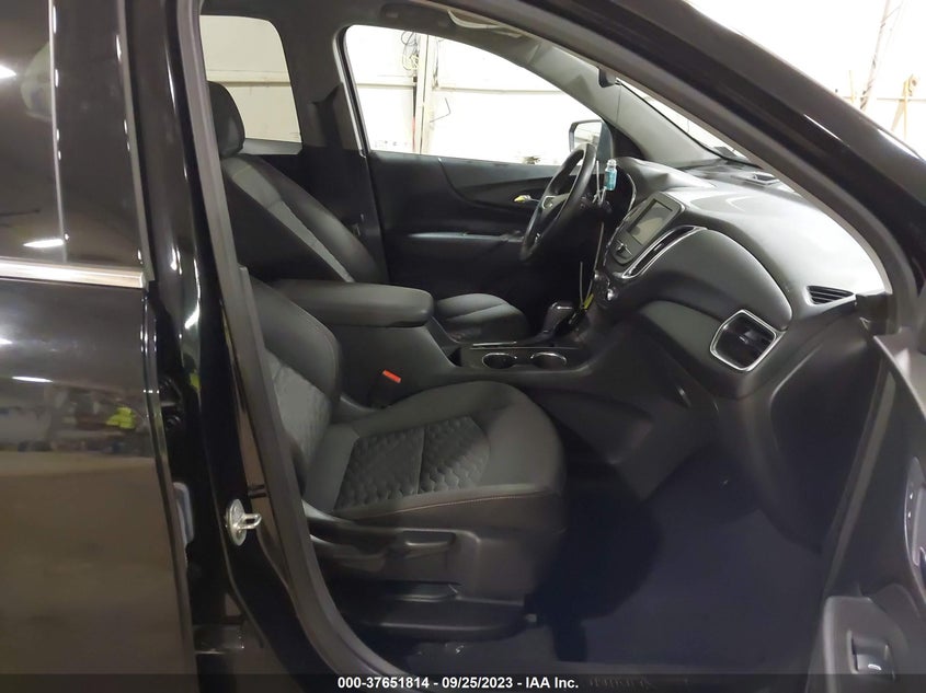 VIN 3GNAXUEV8LL250645 2020 CHEVROLET EQUINOX LT