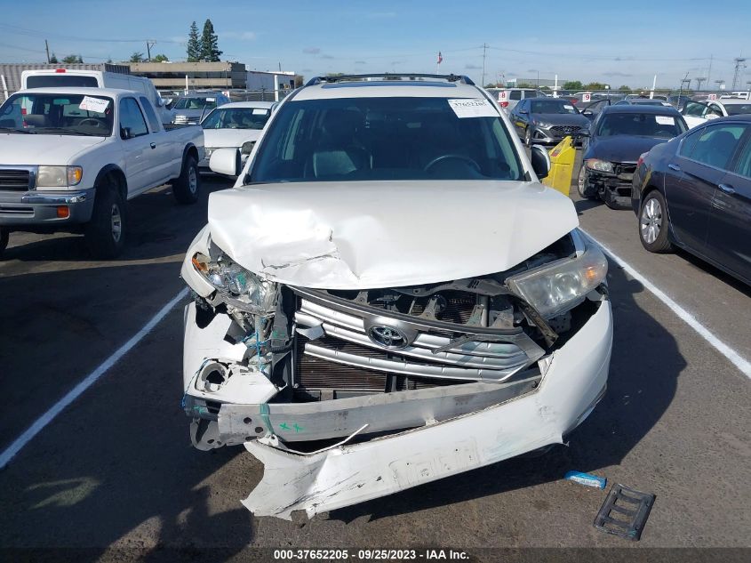 2013 TOYOTA HIGHLANDER - 5TDZK3EH6DS140381