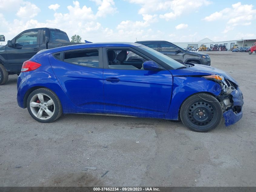 2013 HYUNDAI VELOSTER W/BLACK INT - KMHTC6AD4DU166797