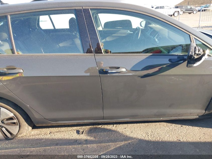 2019 VOLKSWAGEN E-GOLF SE - WVWKR7AU5KW911112
