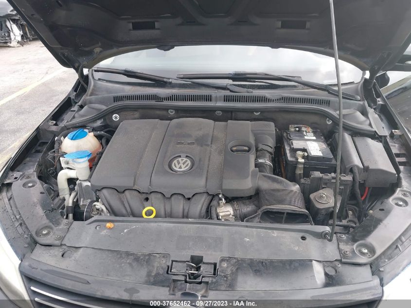 2013 VOLKSWAGEN JETTA SEDAN SE W/CONVENIENCE - 3VWDX7AJ5DM438042