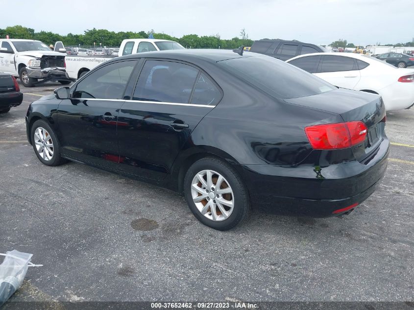 2013 VOLKSWAGEN JETTA SEDAN SE W/CONVENIENCE - 3VWDX7AJ5DM438042