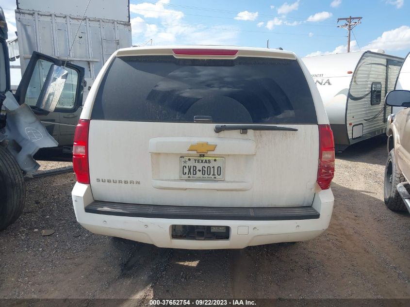2014 CHEVROLET SUBURBAN LT - 1GNSCJE05ER175515