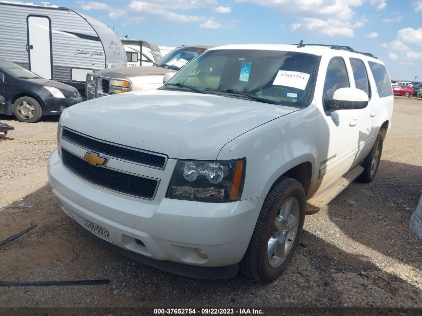 2014 CHEVROLET SUBURBAN LT - 1GNSCJE05ER175515