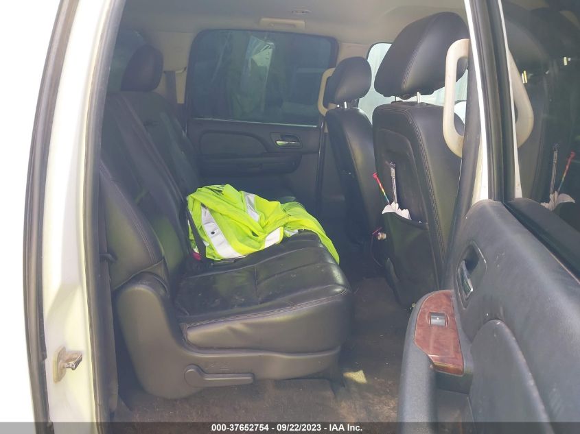 2014 CHEVROLET SUBURBAN LT - 1GNSCJE05ER175515